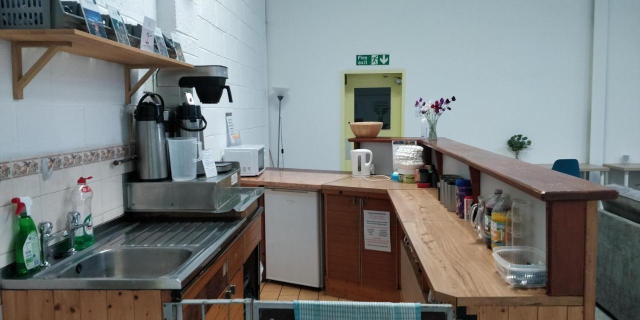 Y Doc At World Horizons Community Hub Hostel Llanelli Buitenkant foto